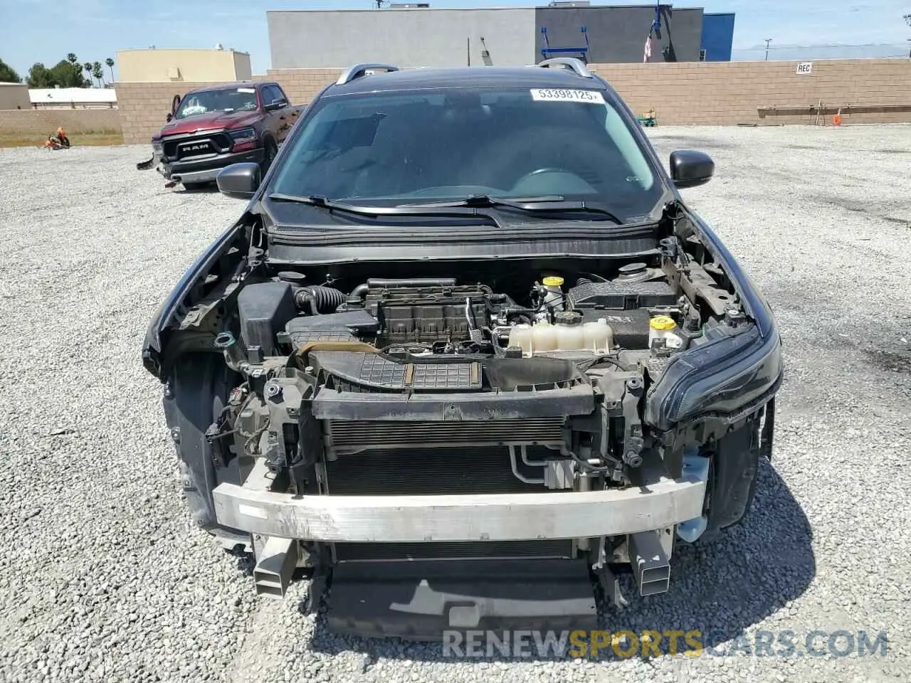 5 Photograph of a damaged car 1C4PJLLB1KD262597 JEEP GRAND CHER 2019