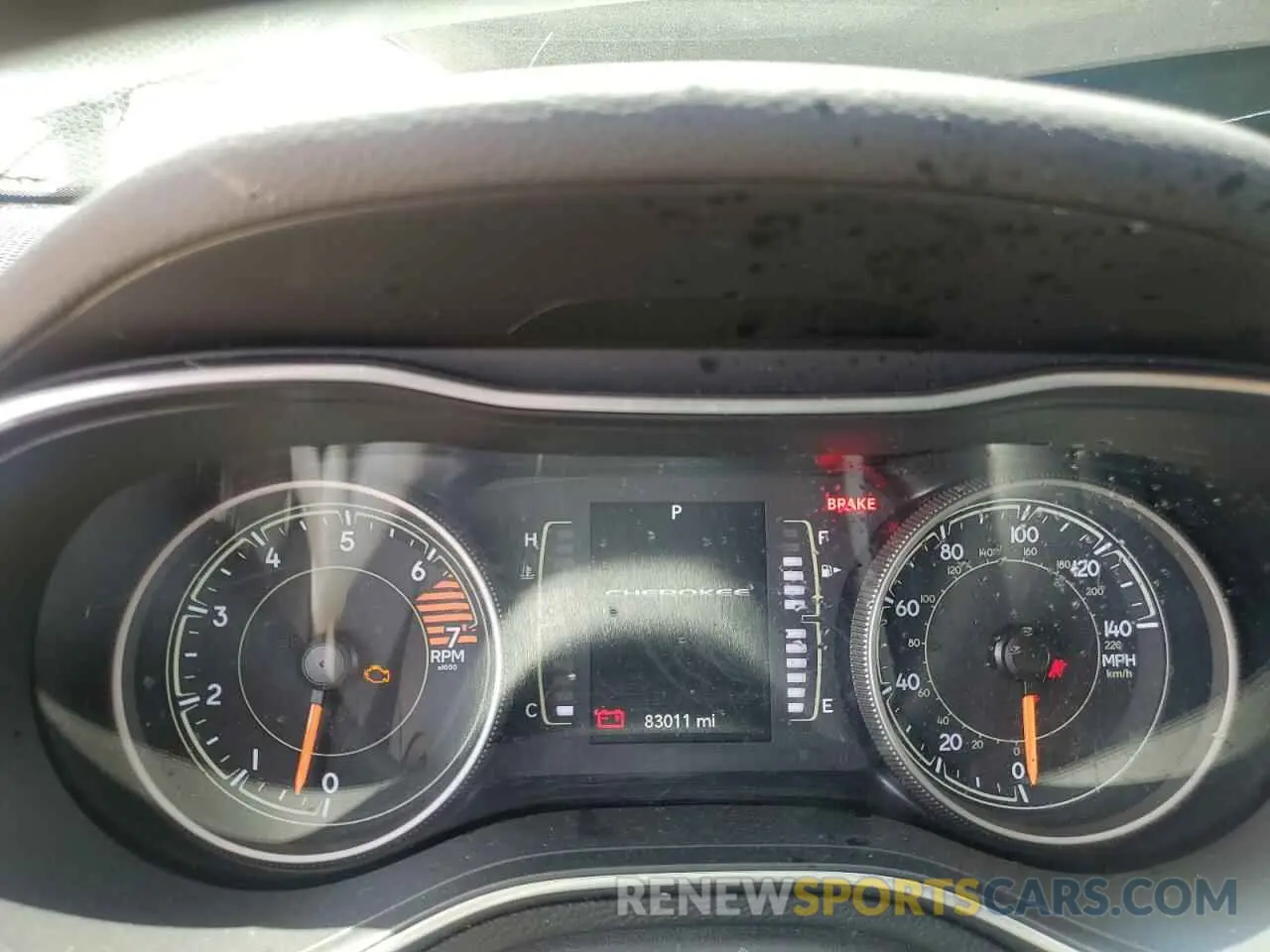 9 Photograph of a damaged car 1C4PJLLB1KD302905 JEEP GRAND CHER 2019