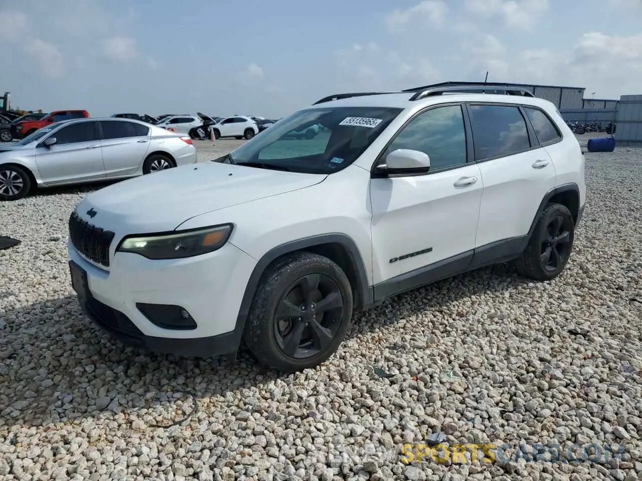 1 Photograph of a damaged car 1C4PJLLB1KD338738 JEEP GRAND CHER 2019