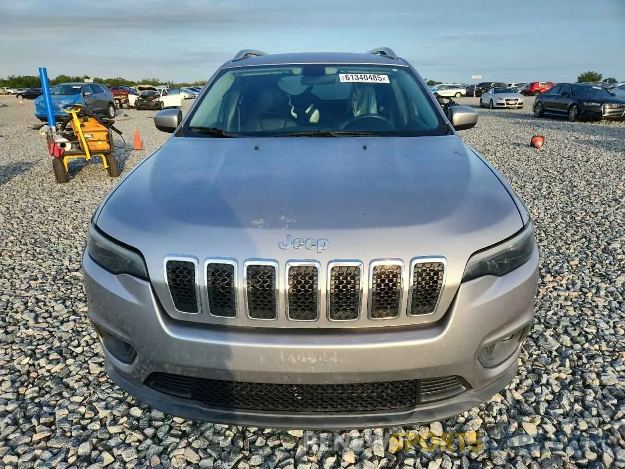 5 Photograph of a damaged car 1C4PJLLB2KD202411 JEEP GRAND CHER 2019