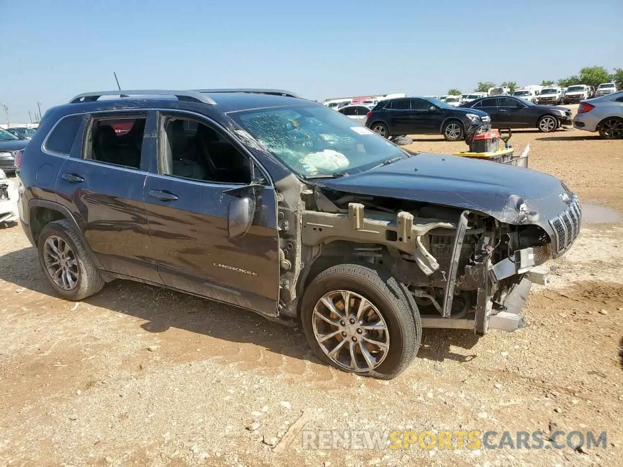 4 Photograph of a damaged car 1C4PJLLB2KD226367 JEEP GRAND CHER 2019