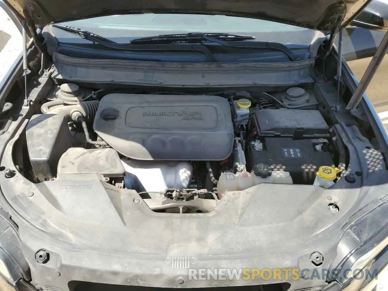 11 Photograph of a damaged car 1C4PJLLB2KD358108 JEEP GRAND CHER 2019
