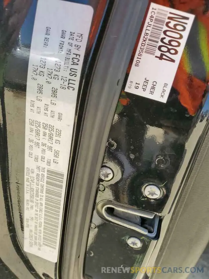12 Photograph of a damaged car 1C4PJLLB2KD358108 JEEP GRAND CHER 2019