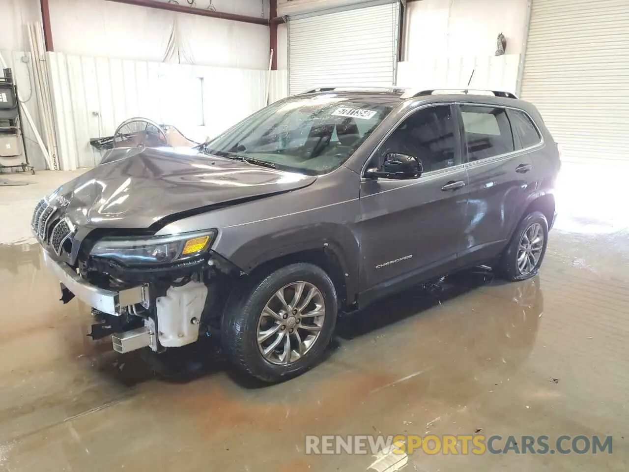 1 Photograph of a damaged car 1C4PJLLB2KD393229 JEEP GRAND CHER 2019