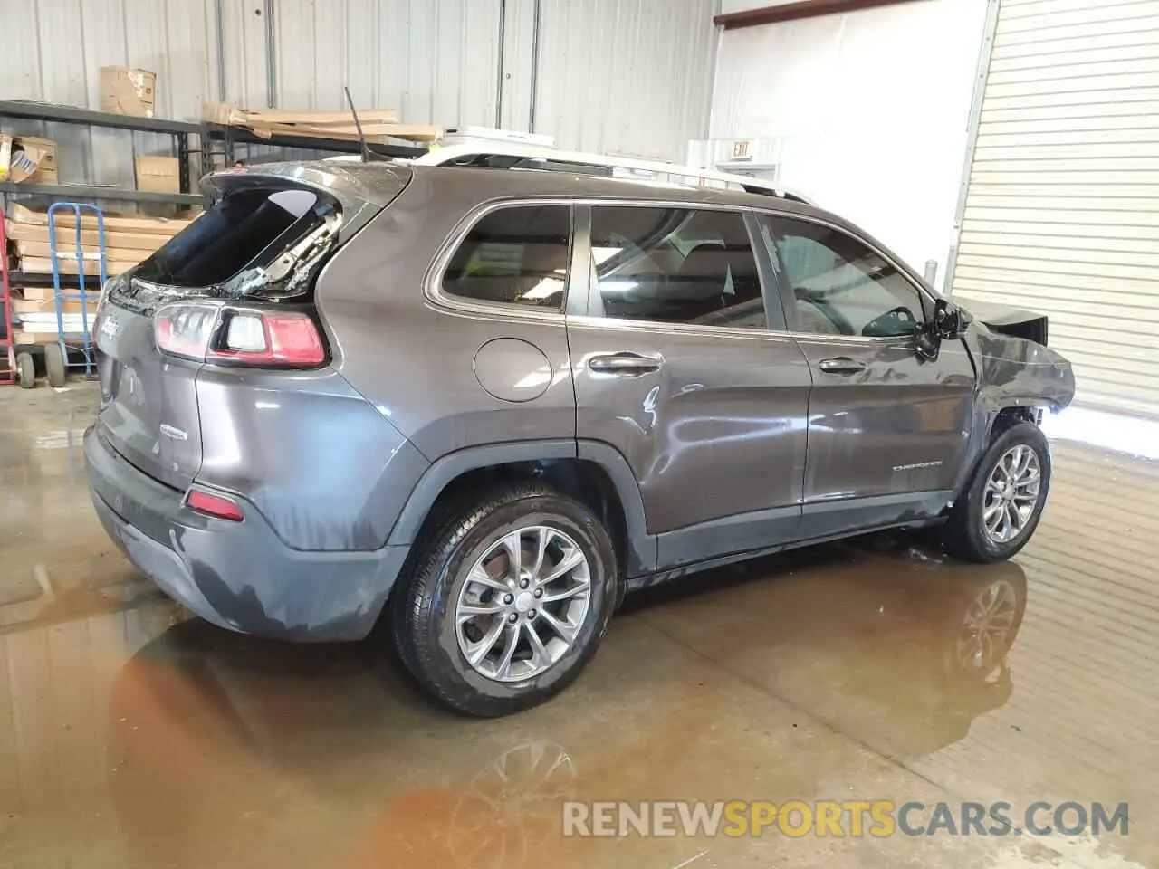3 Photograph of a damaged car 1C4PJLLB2KD393229 JEEP GRAND CHER 2019