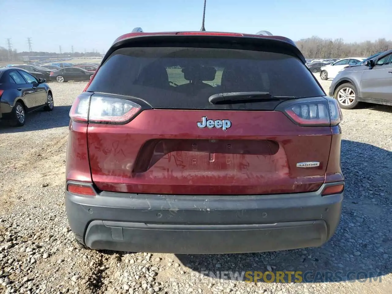 6 Photograph of a damaged car 1C4PJLLB2KD393344 JEEP GRAND CHER 2019