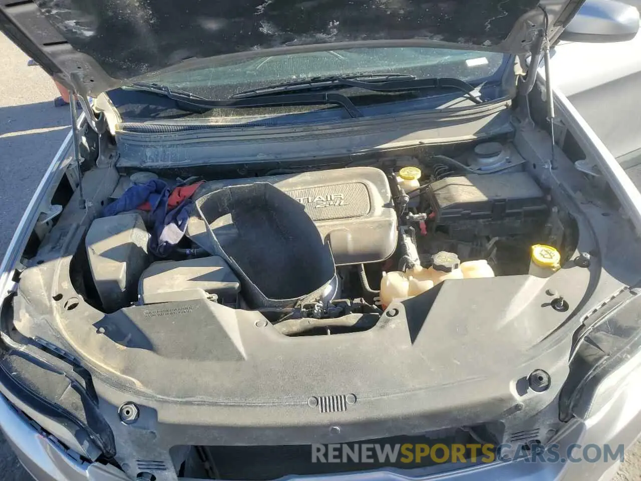 12 Photograph of a damaged car 1C4PJLLB3KD187112 JEEP GRAND CHER 2019