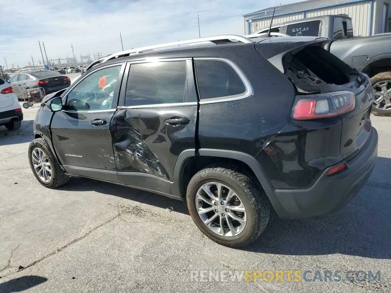 2 Photograph of a damaged car 1C4PJLLB3KD247681 JEEP GRAND CHER 2019