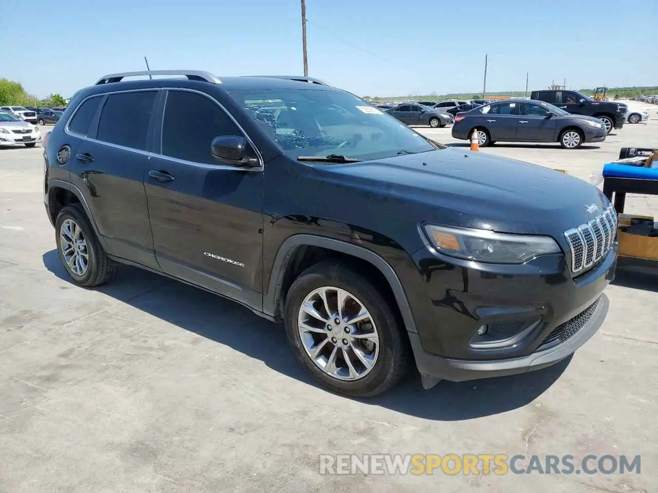 4 Photograph of a damaged car 1C4PJLLB3KD301173 JEEP GRAND CHER 2019