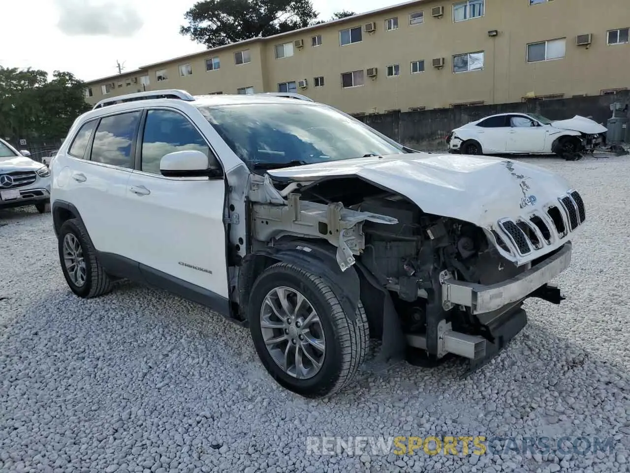 4 Photograph of a damaged car 1C4PJLLB4KD324381 JEEP GRAND CHER 2019