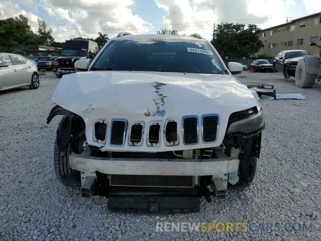 5 Photograph of a damaged car 1C4PJLLB4KD324381 JEEP GRAND CHER 2019