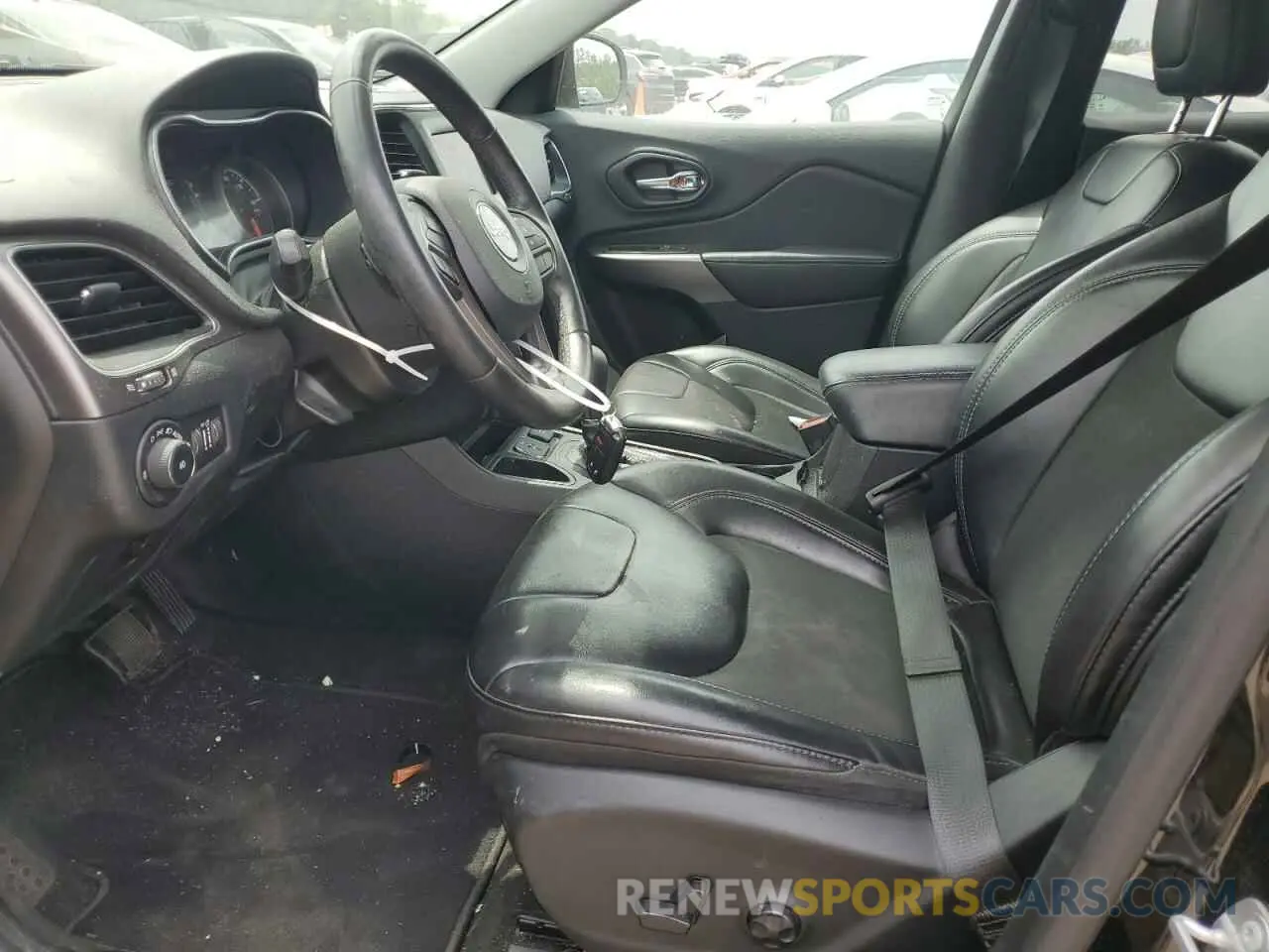 7 Photograph of a damaged car 1C4PJLLB4KD344520 JEEP GRAND CHER 2019