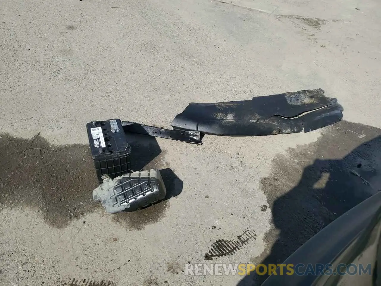 13 Photograph of a damaged car 1C4PJLLB5KD110886 JEEP GRAND CHER 2019