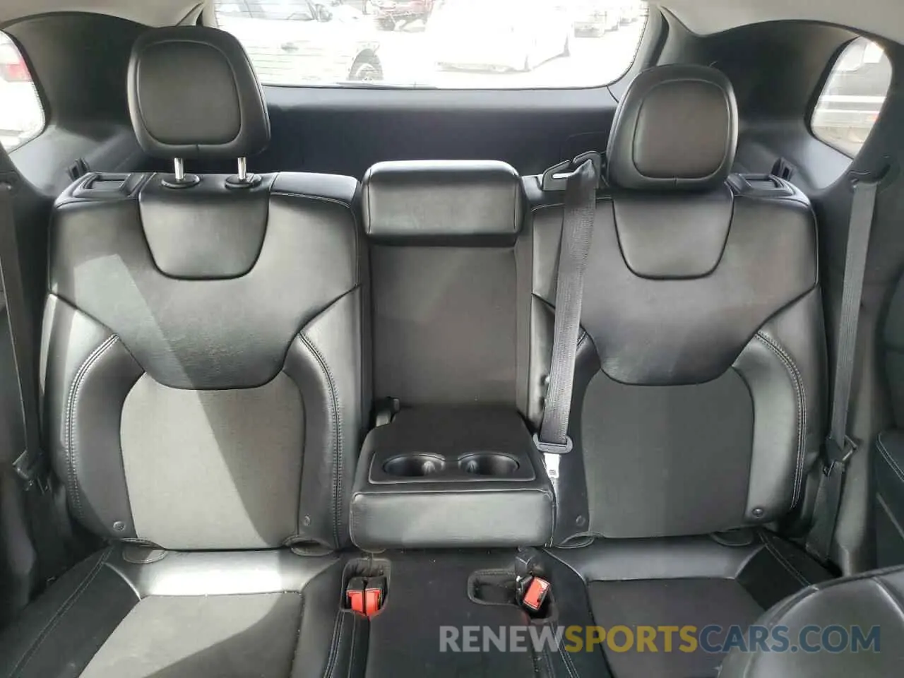 10 Photograph of a damaged car 1C4PJLLB5KD202922 JEEP GRAND CHER 2019