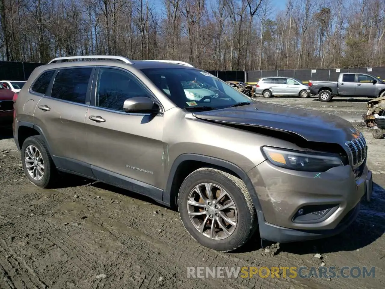 4 Photograph of a damaged car 1C4PJLLB5KD348737 JEEP GRAND CHER 2019