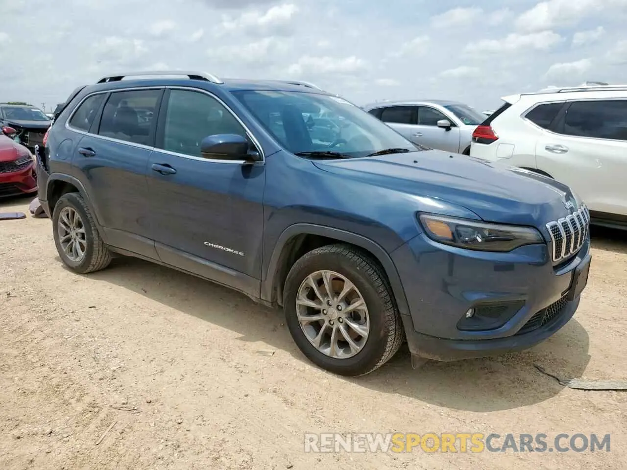 4 Photograph of a damaged car 1C4PJLLB5KD383813 JEEP GRAND CHER 2019