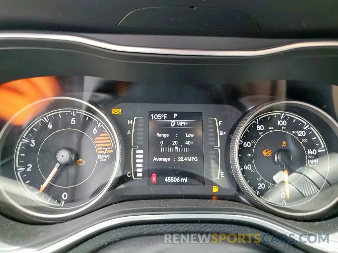 9 Photograph of a damaged car 1C4PJLLB5KD383813 JEEP GRAND CHER 2019