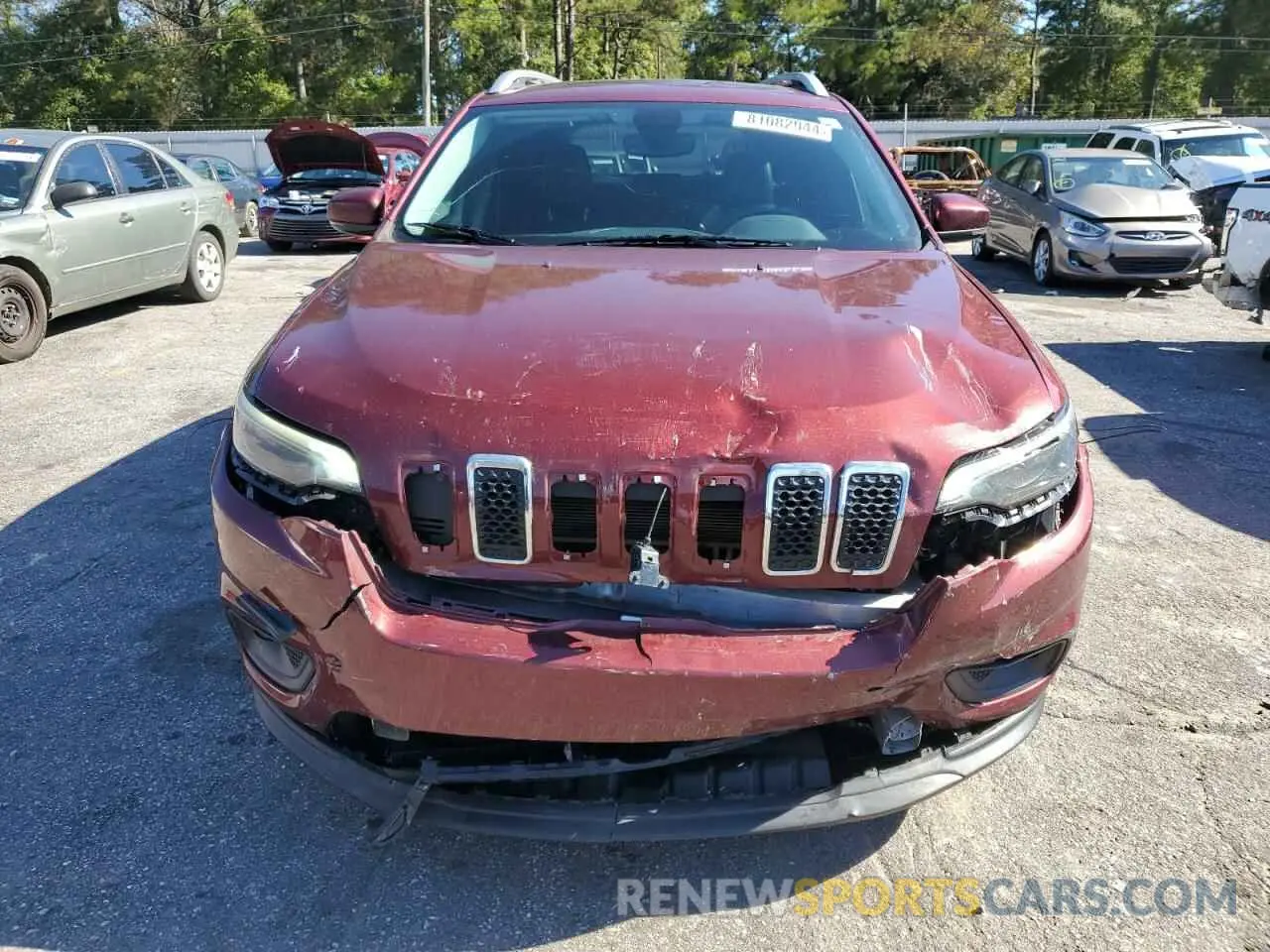 5 Photograph of a damaged car 1C4PJLLB6KD266967 JEEP GRAND CHER 2019