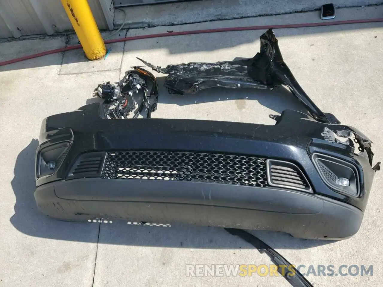 13 Photograph of a damaged car 1C4PJLLB6KD406418 JEEP GRAND CHER 2019
