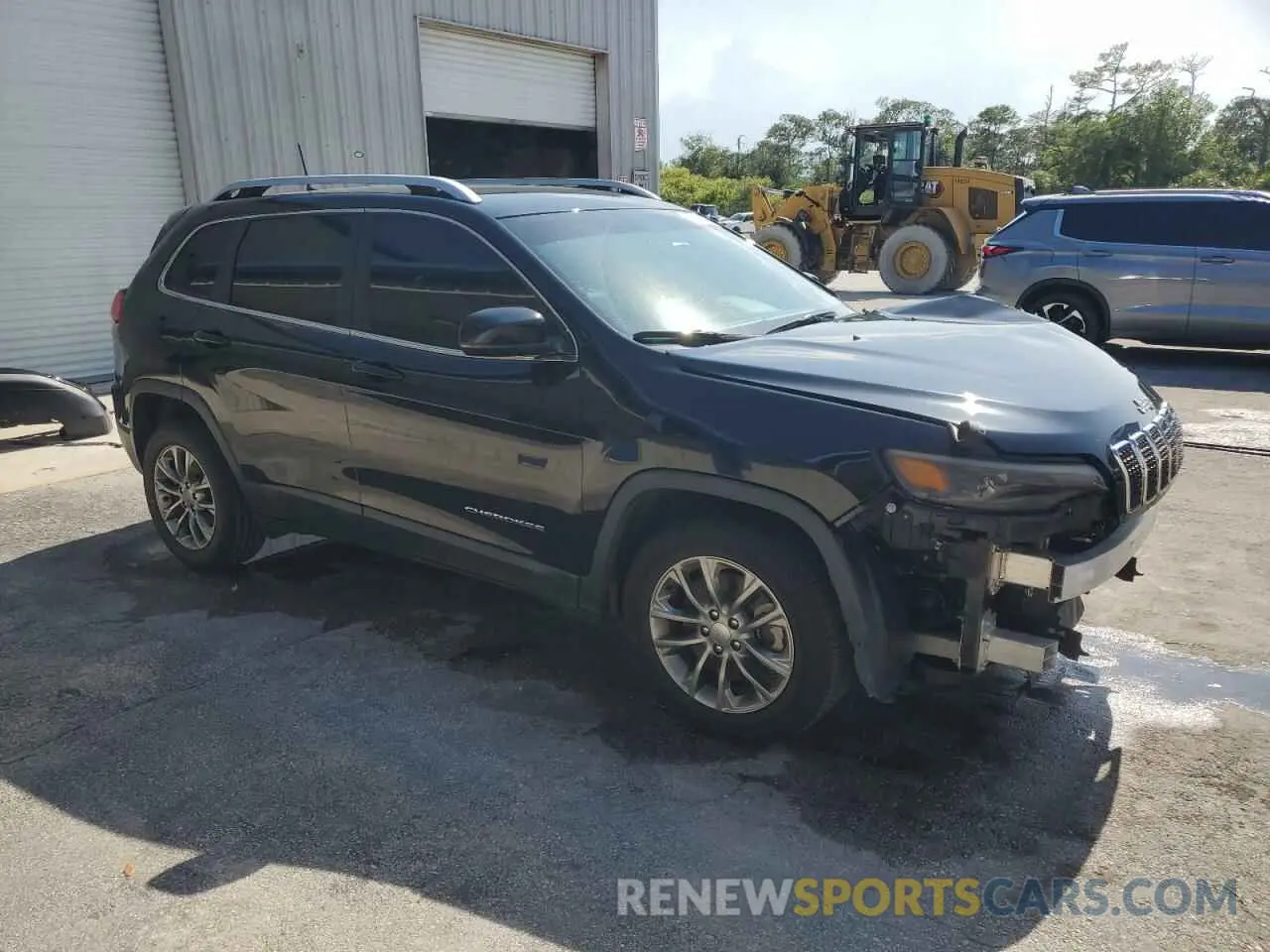 4 Photograph of a damaged car 1C4PJLLB6KD406418 JEEP GRAND CHER 2019