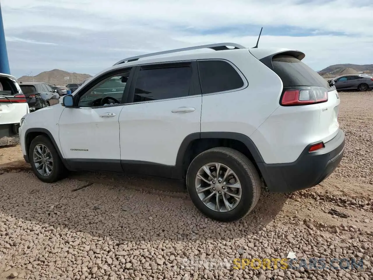2 Photograph of a damaged car 1C4PJLLB6KD462794 JEEP GRAND CHER 2019