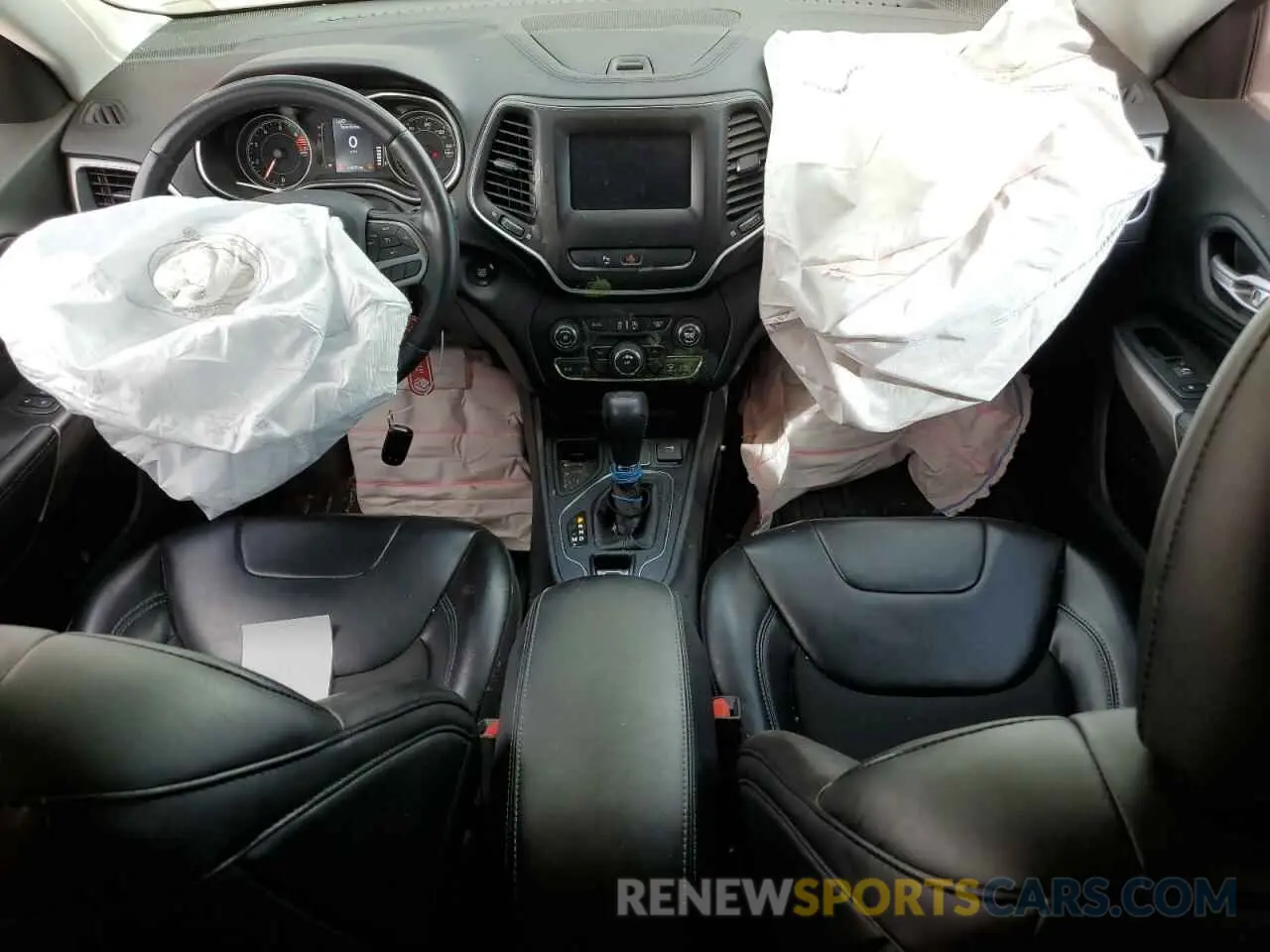 8 Photograph of a damaged car 1C4PJLLB6KD462794 JEEP GRAND CHER 2019