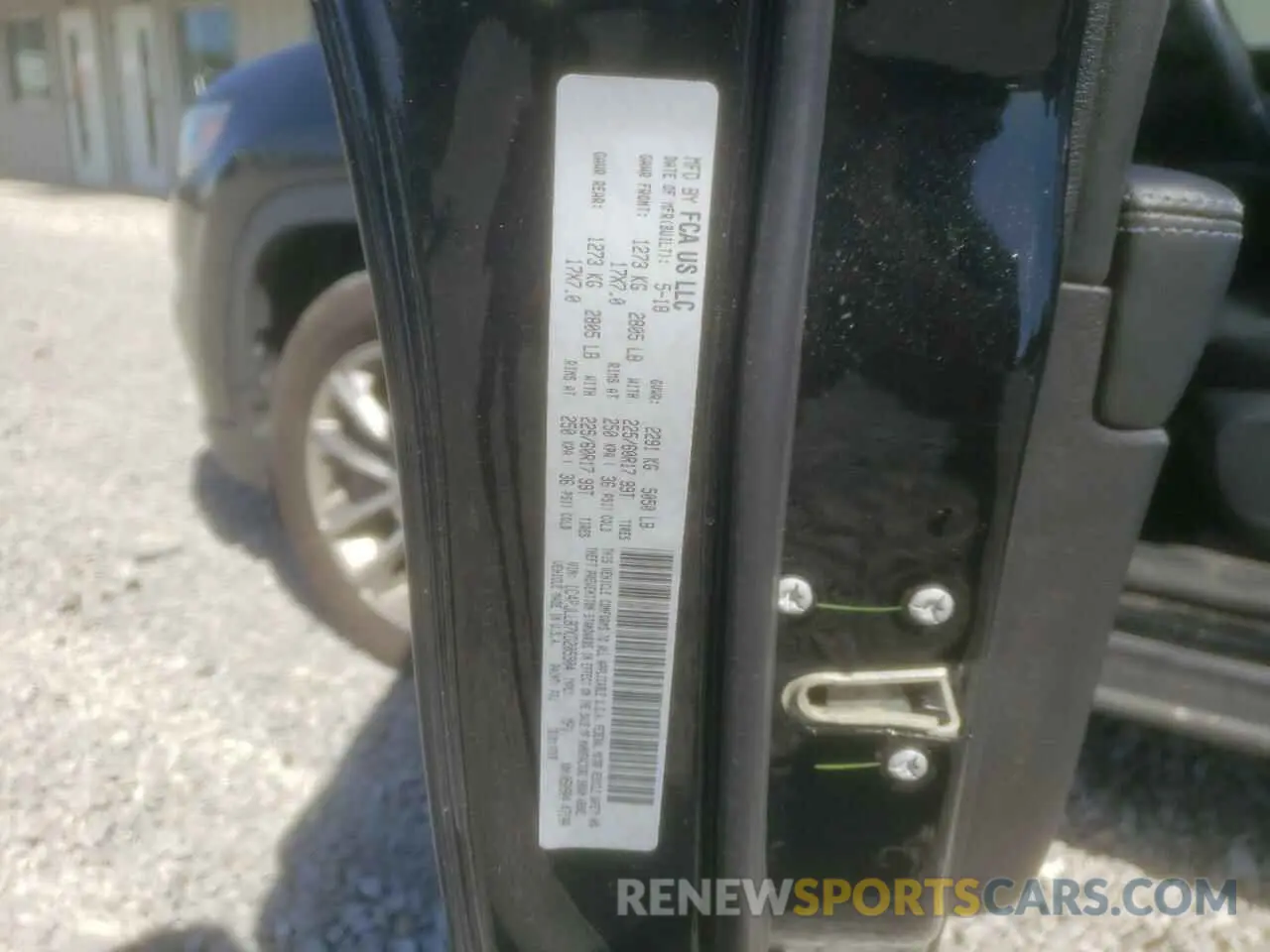 12 Photograph of a damaged car 1C4PJLLB7KD205904 JEEP GRAND CHER 2019