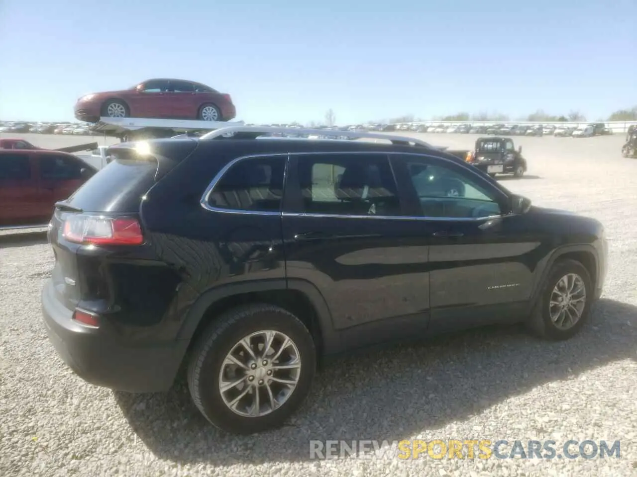 3 Photograph of a damaged car 1C4PJLLB7KD205904 JEEP GRAND CHER 2019