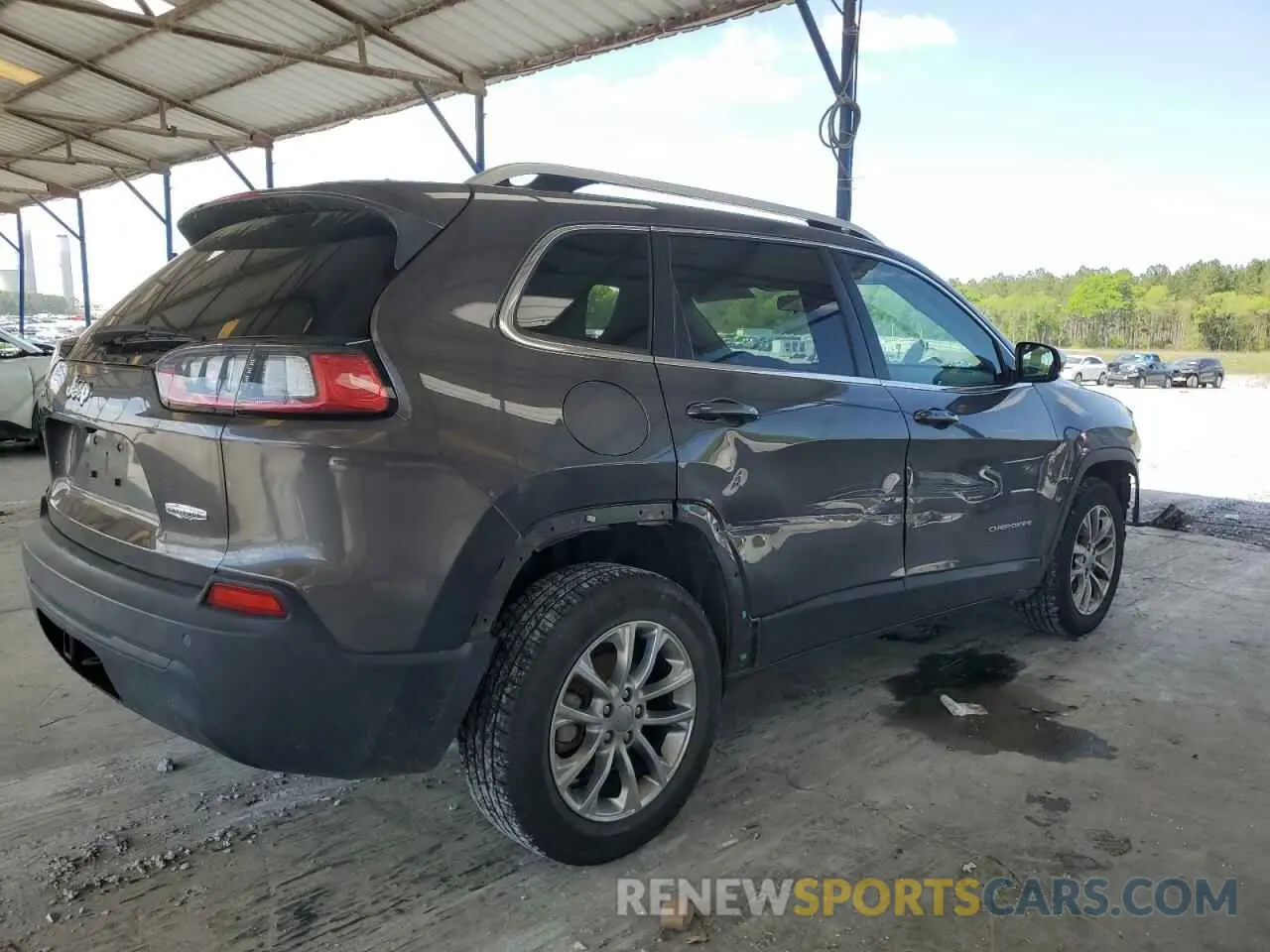 3 Photograph of a damaged car 1C4PJLLB7KD241334 JEEP GRAND CHER 2019