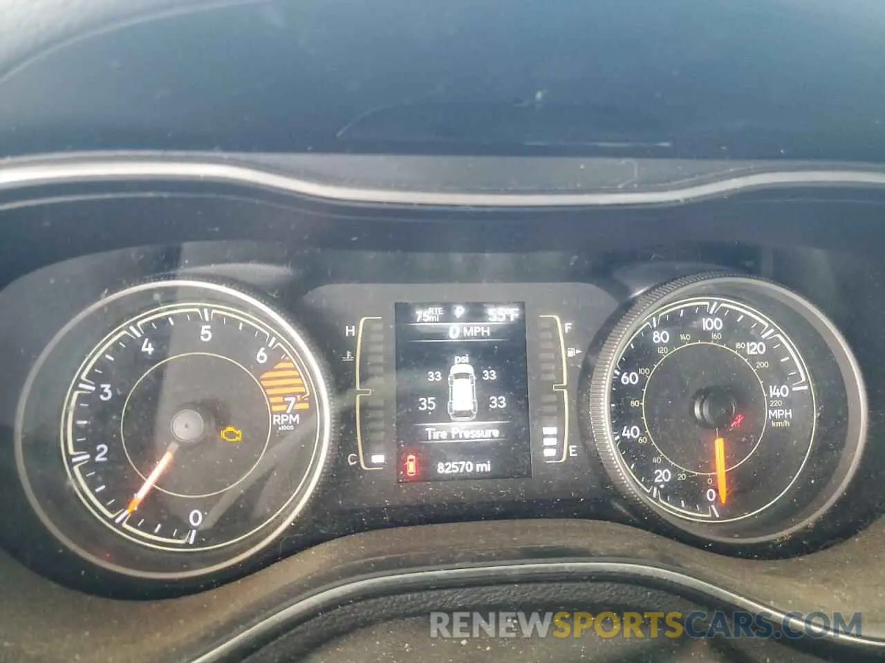 9 Photograph of a damaged car 1C4PJLLB7KD241334 JEEP GRAND CHER 2019