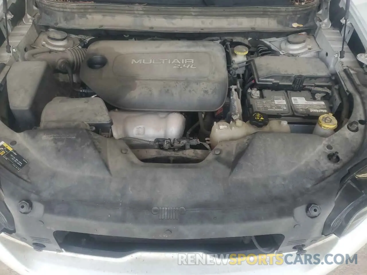 12 Photograph of a damaged car 1C4PJLLB8KD144983 JEEP GRAND CHER 2019