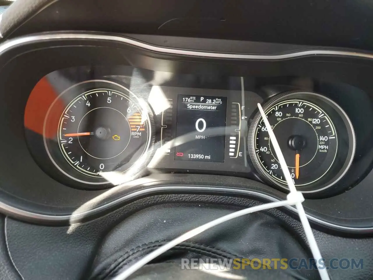 9 Photograph of a damaged car 1C4PJLLB8KD308068 JEEP GRAND CHER 2019