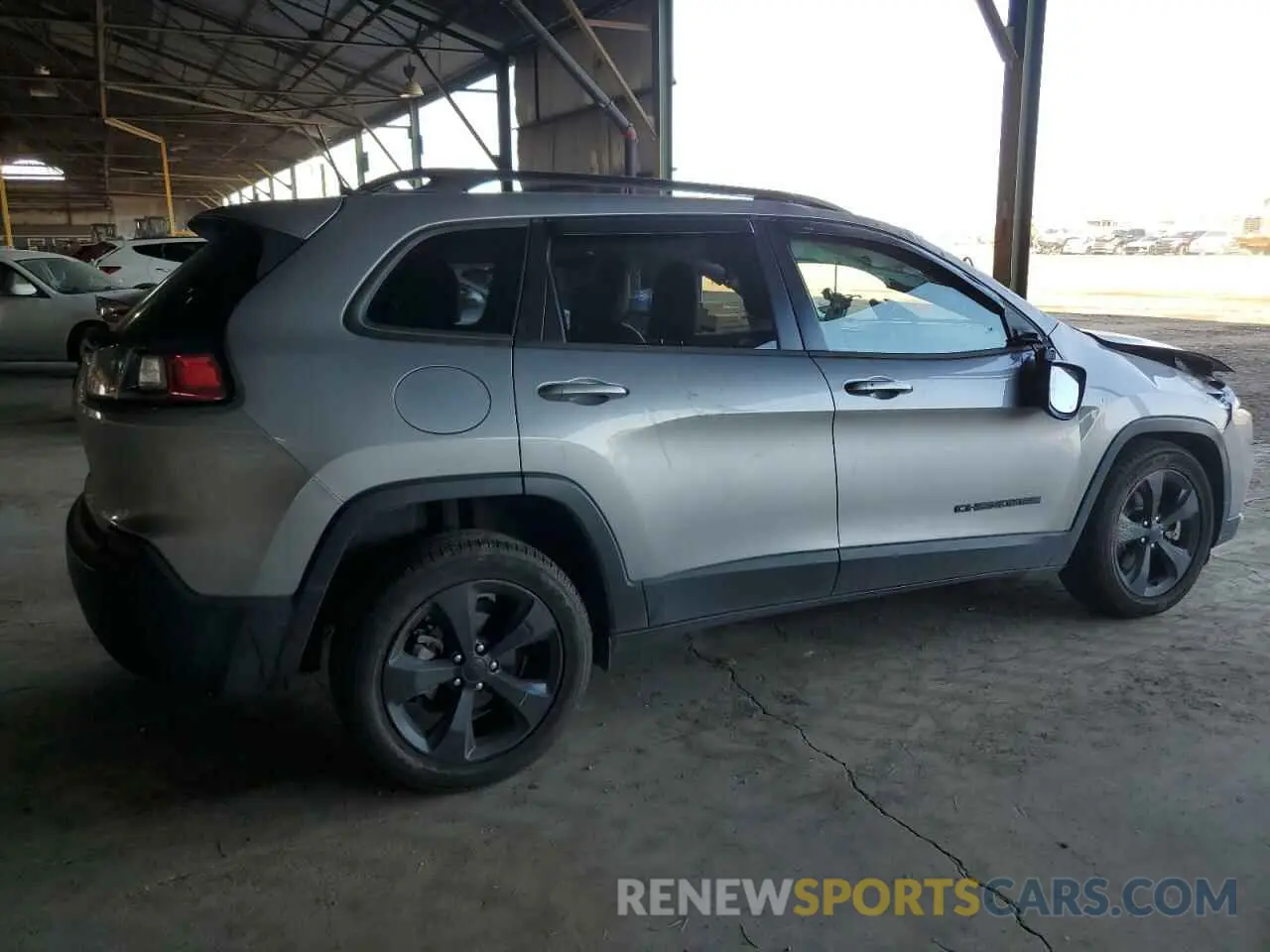 3 Photograph of a damaged car 1C4PJLLB8KD324691 JEEP GRAND CHER 2019