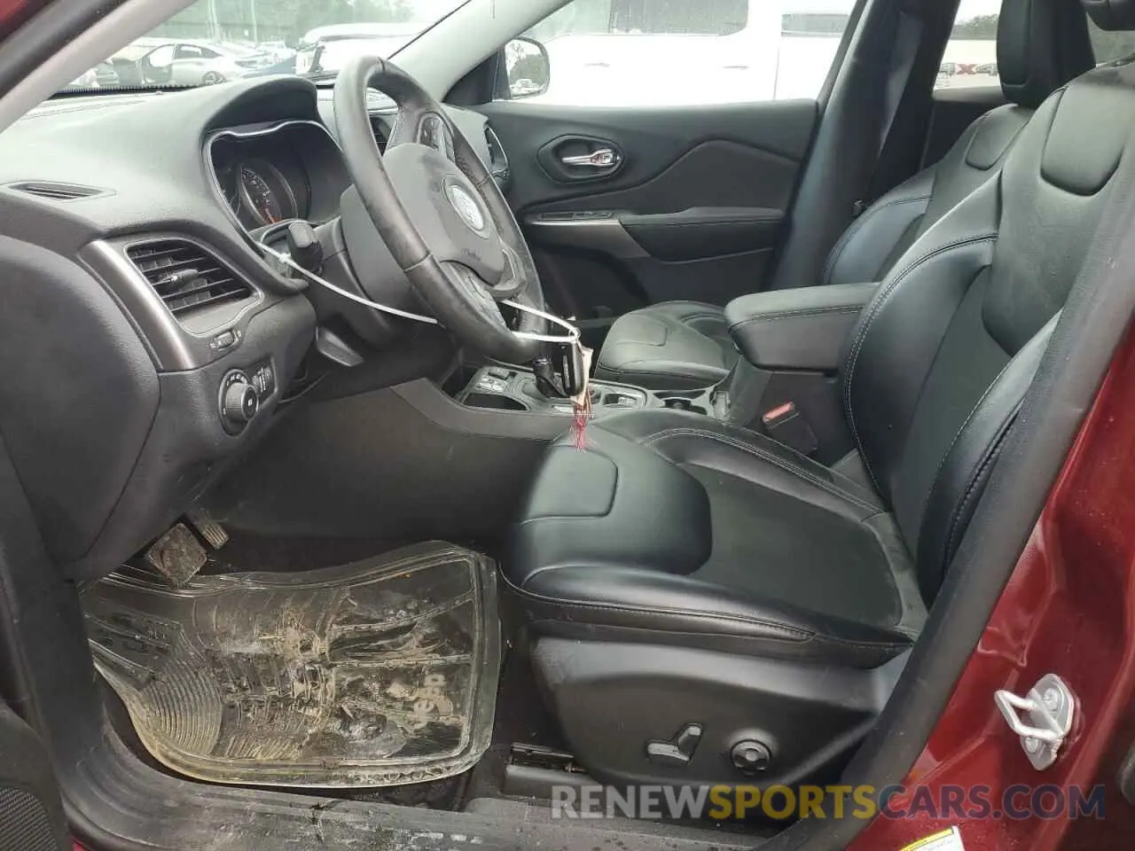 7 Photograph of a damaged car 1C4PJLLB9KD204558 JEEP GRAND CHER 2019