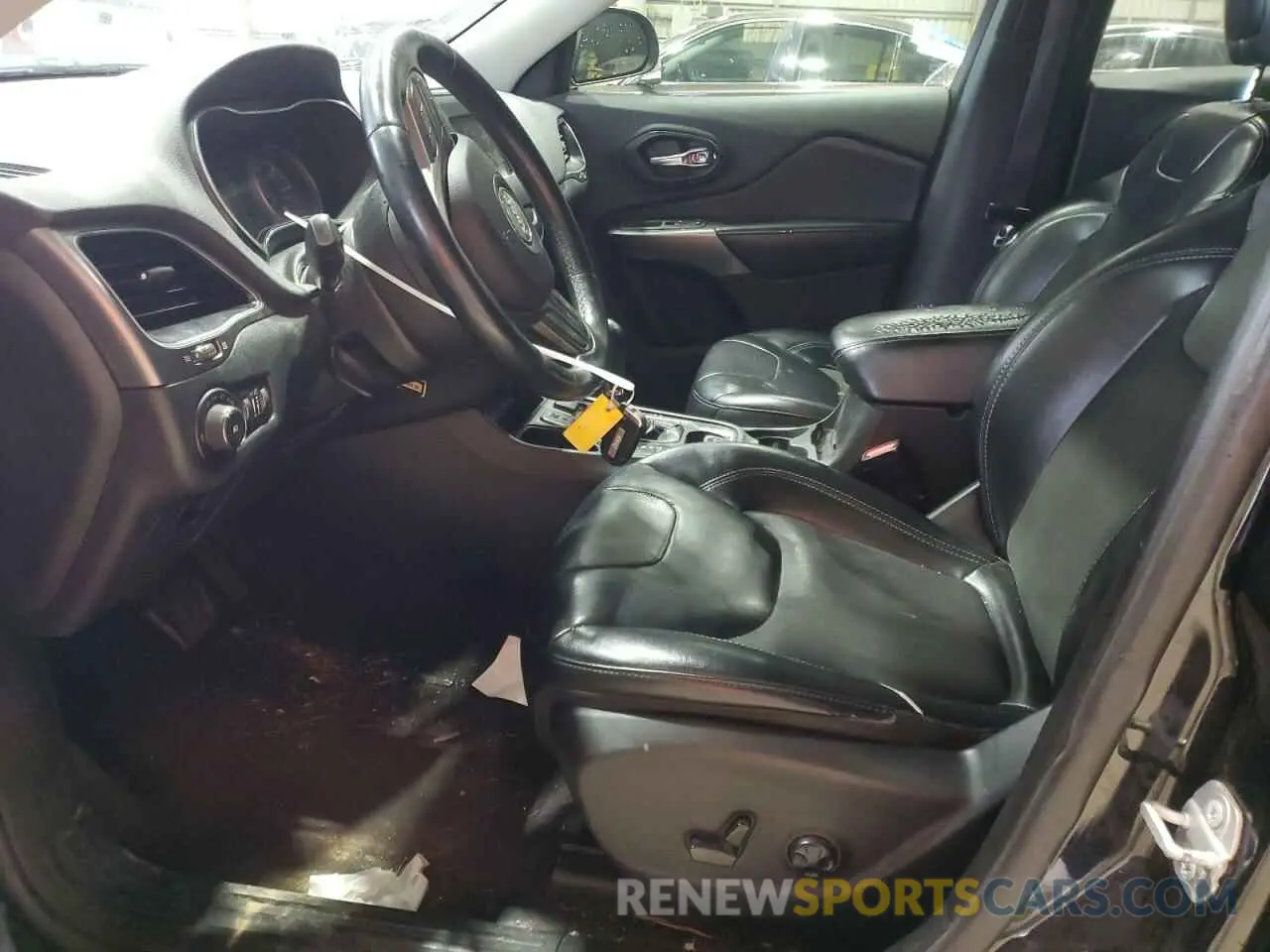 7 Photograph of a damaged car 1C4PJLLBXKD152017 JEEP GRAND CHER 2019