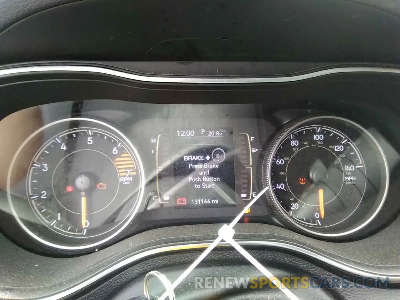 9 Photograph of a damaged car 1C4PJLLBXKD152017 JEEP GRAND CHER 2019