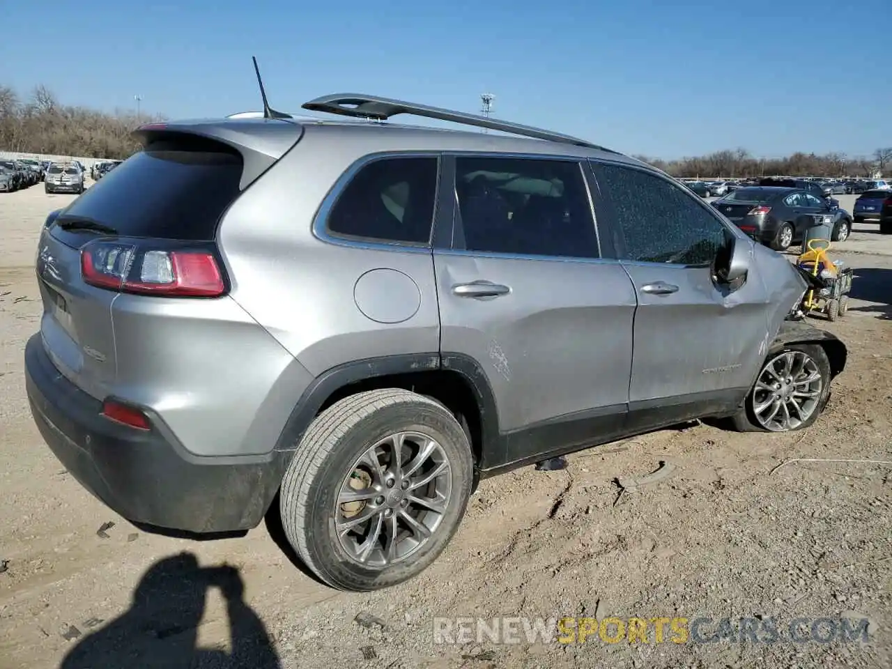 3 Photograph of a damaged car 1C4PJLLBXKD365842 JEEP GRAND CHER 2019