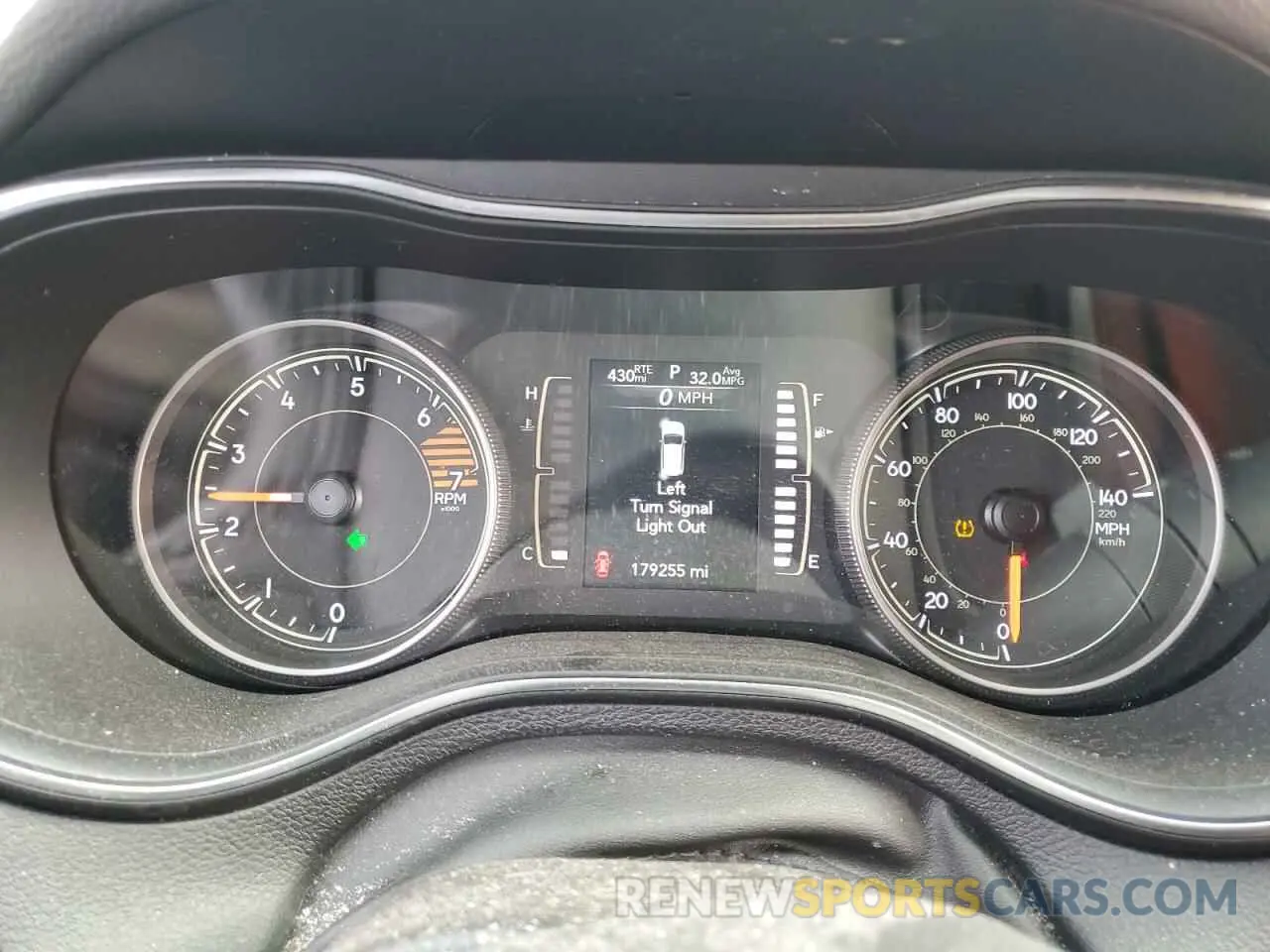 9 Photograph of a damaged car 1C4PJLLBXKD366277 JEEP GRAND CHER 2019
