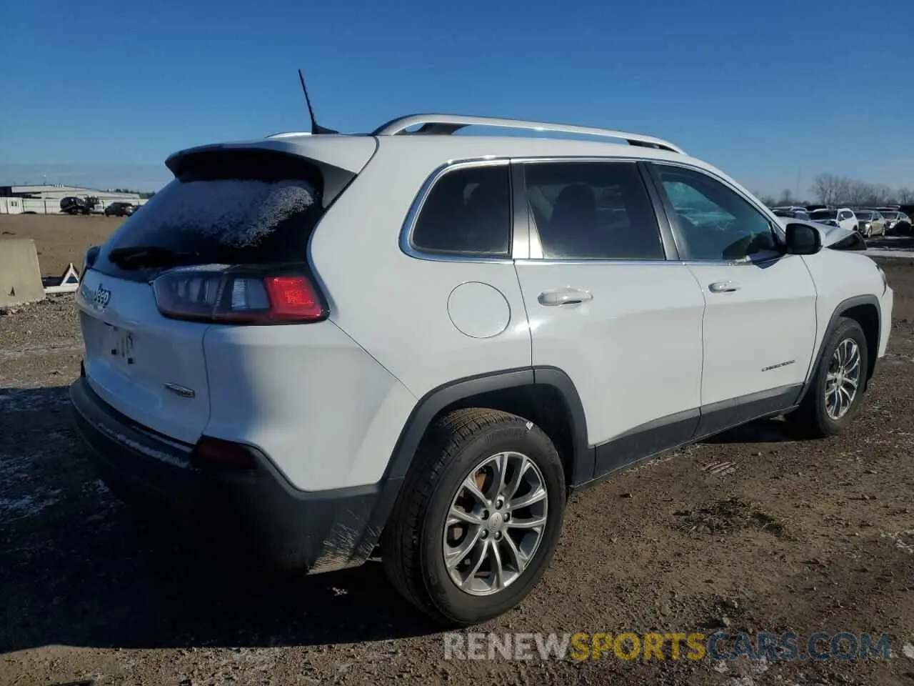 3 Photograph of a damaged car 1C4PJLLBXKD443875 JEEP GRAND CHER 2019
