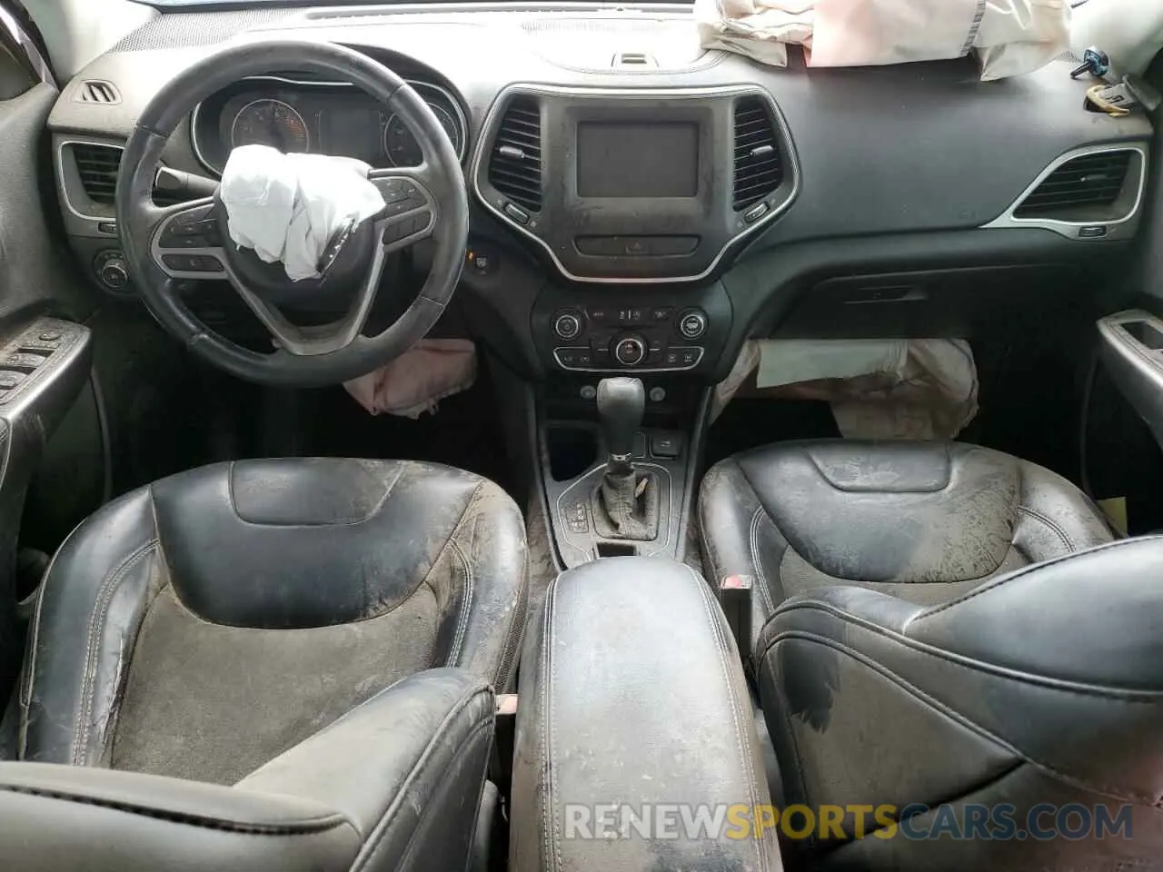 8 Photograph of a damaged car 1C4PJLLN1KD119532 JEEP GRAND CHER 2019