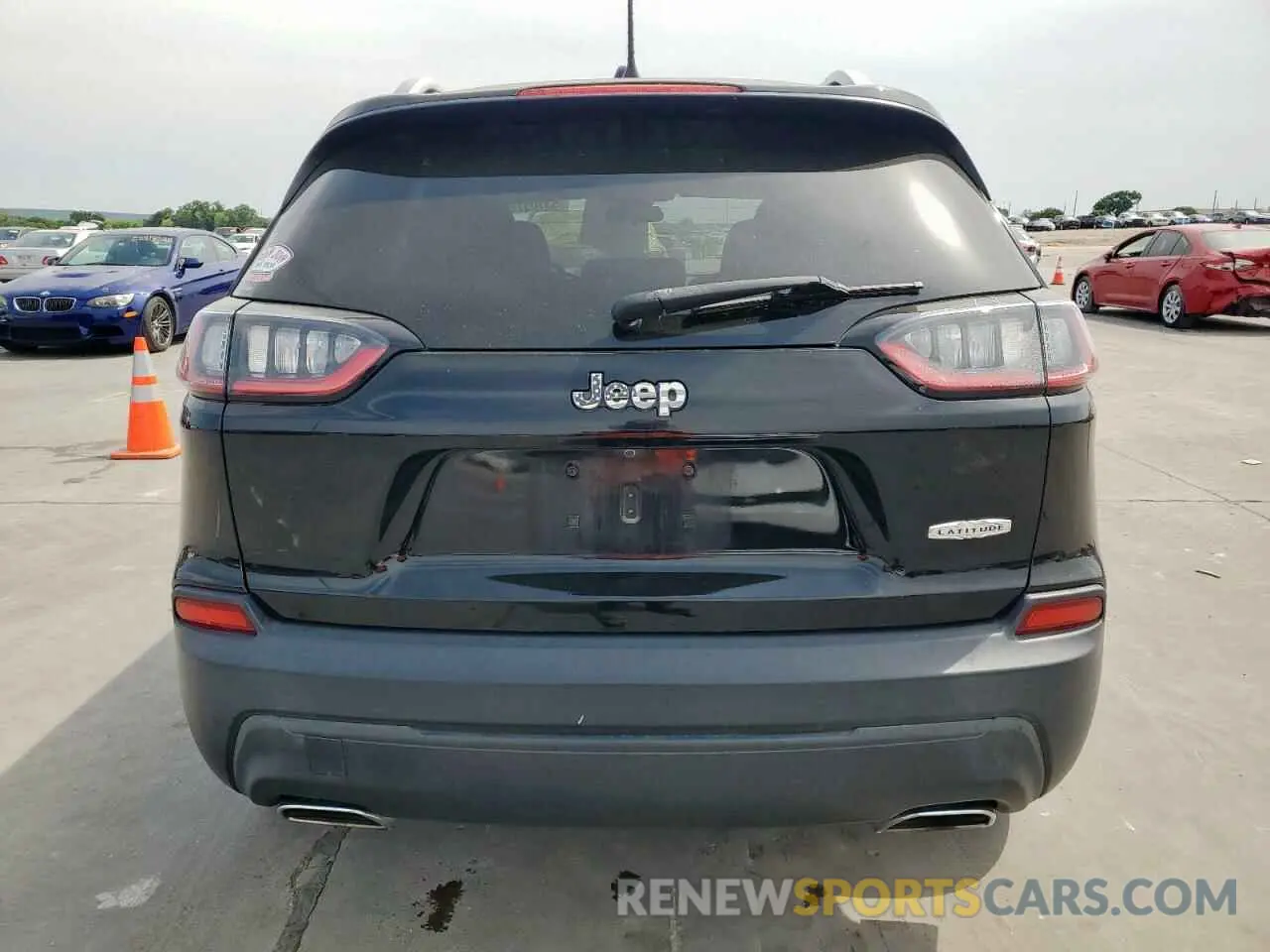 6 Photograph of a damaged car 1C4PJLLN6KD147469 JEEP GRAND CHER 2019