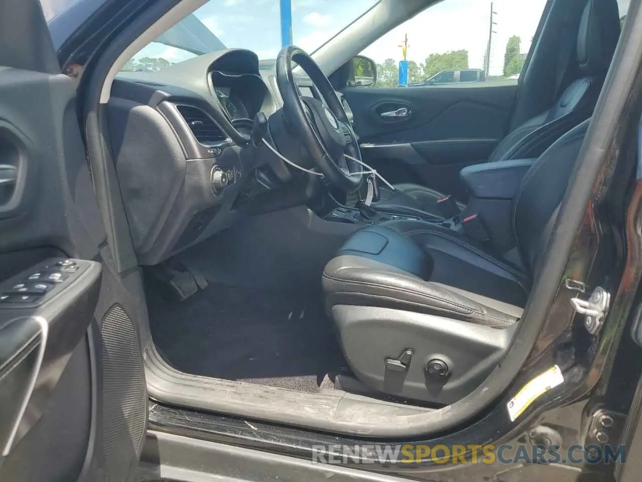 7 Photograph of a damaged car 1C4PJLLN8KD151894 JEEP GRAND CHER 2019