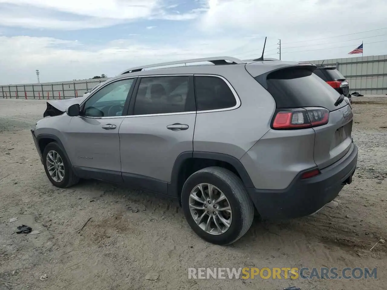 2 Photograph of a damaged car 1C4PJLLX5KD205136 JEEP GRAND CHER 2019