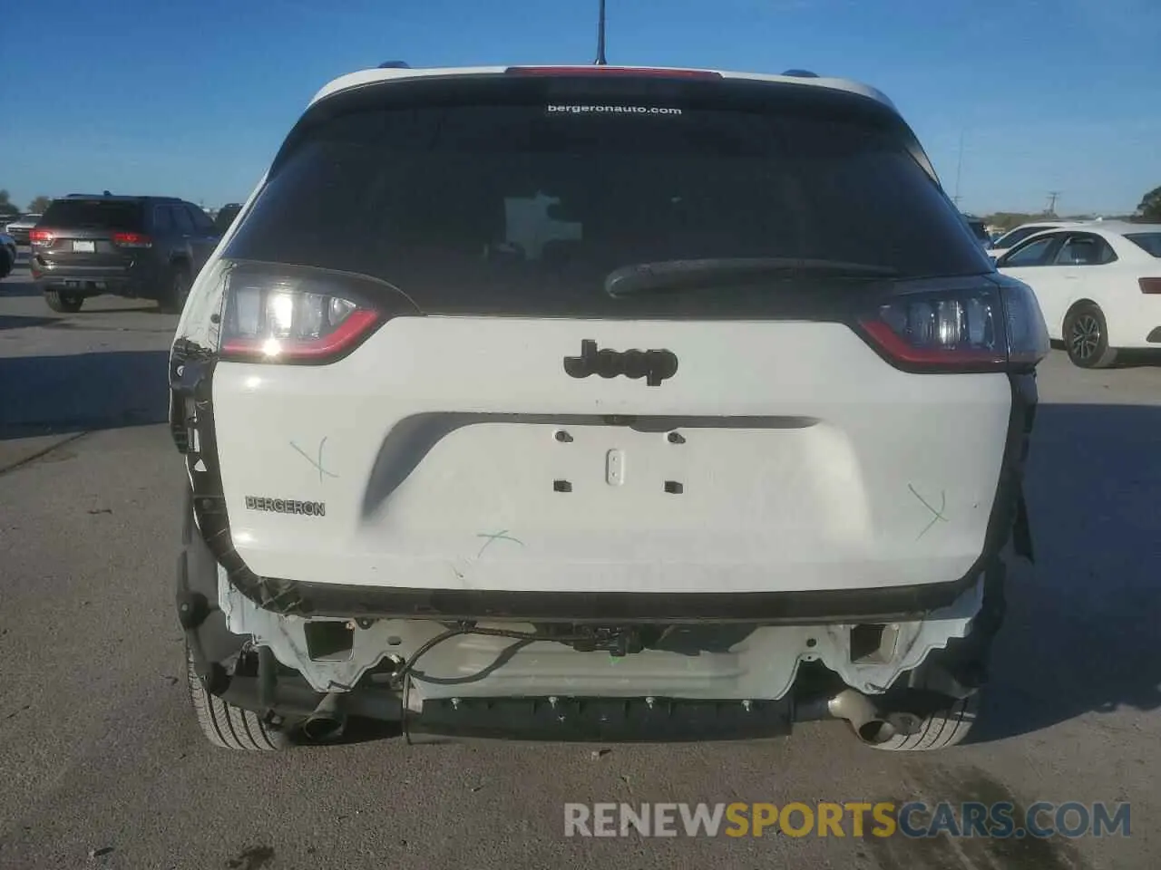 6 Photograph of a damaged car 1C4PJLLX5KD381586 JEEP GRAND CHER 2019