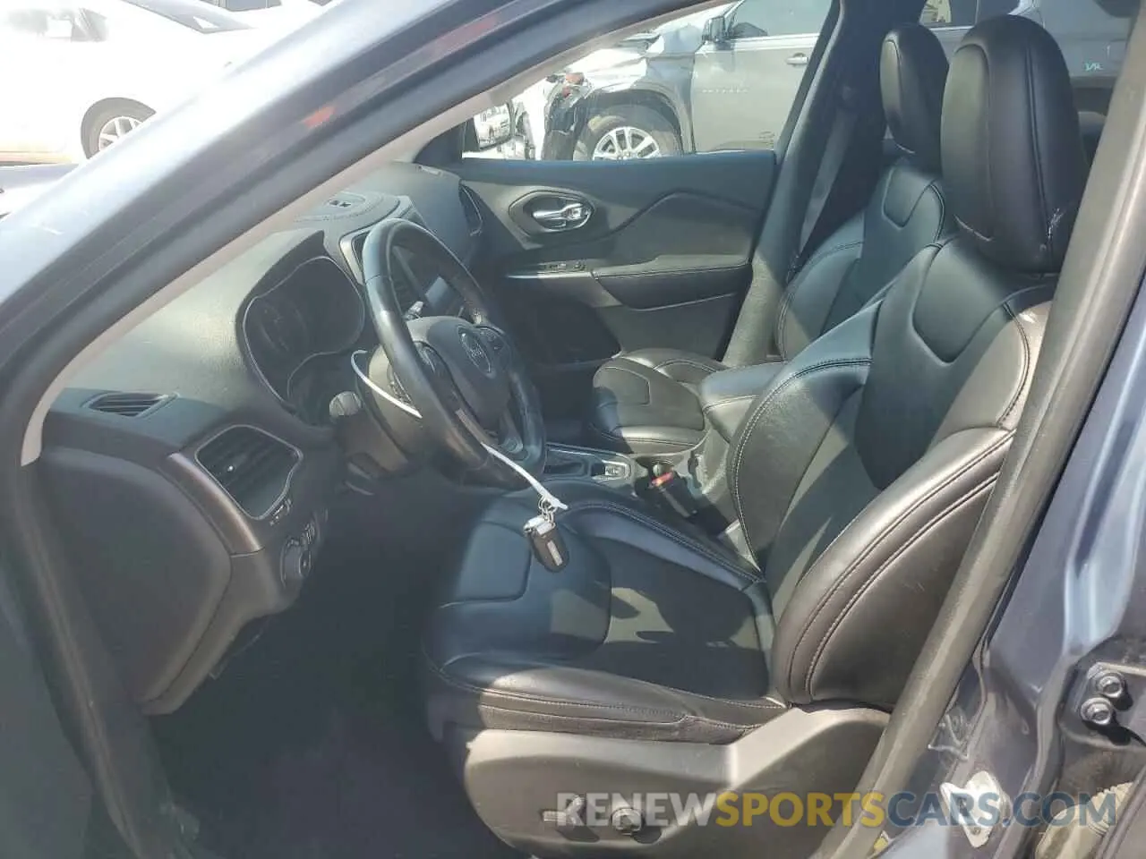 7 Photograph of a damaged car 1C4PJLLX6KD384089 JEEP GRAND CHER 2019
