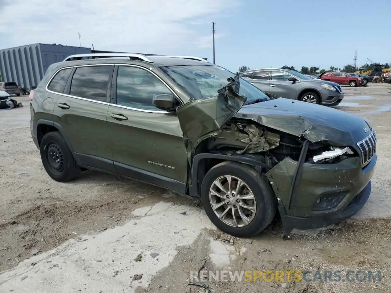 4 Photograph of a damaged car 1C4PJLLXXKD262481 JEEP GRAND CHER 2019