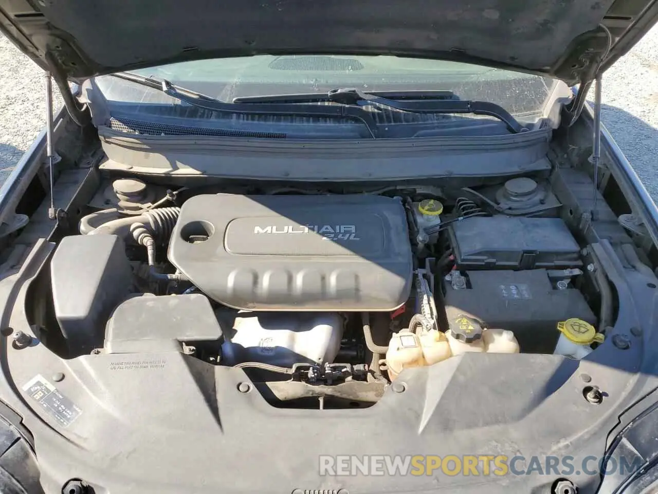 11 Photograph of a damaged car 1C4PJMCB0KD124765 JEEP GRAND CHER 2019