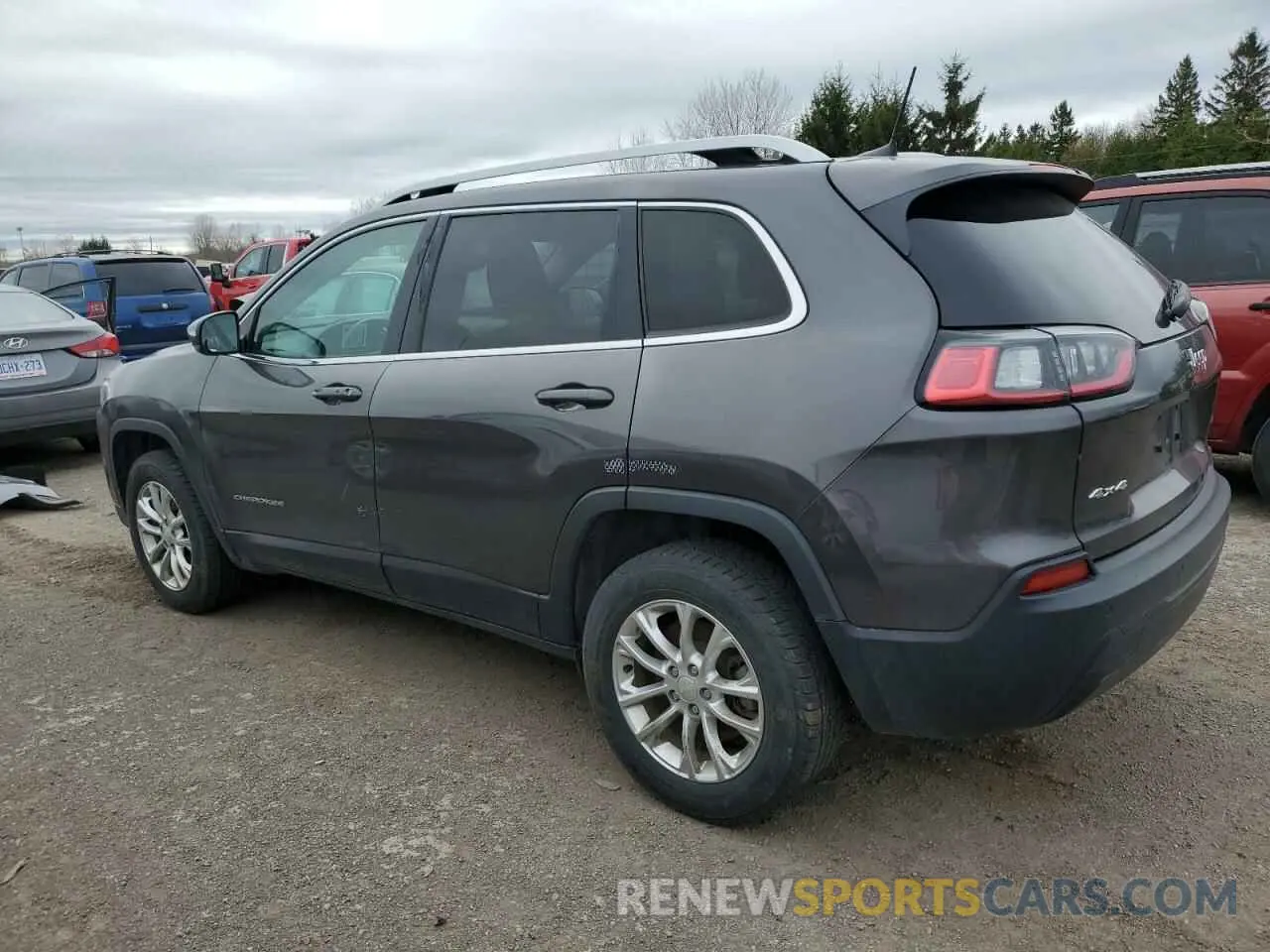 2 Photograph of a damaged car 1C4PJMCB0KD136074 JEEP GRAND CHER 2019
