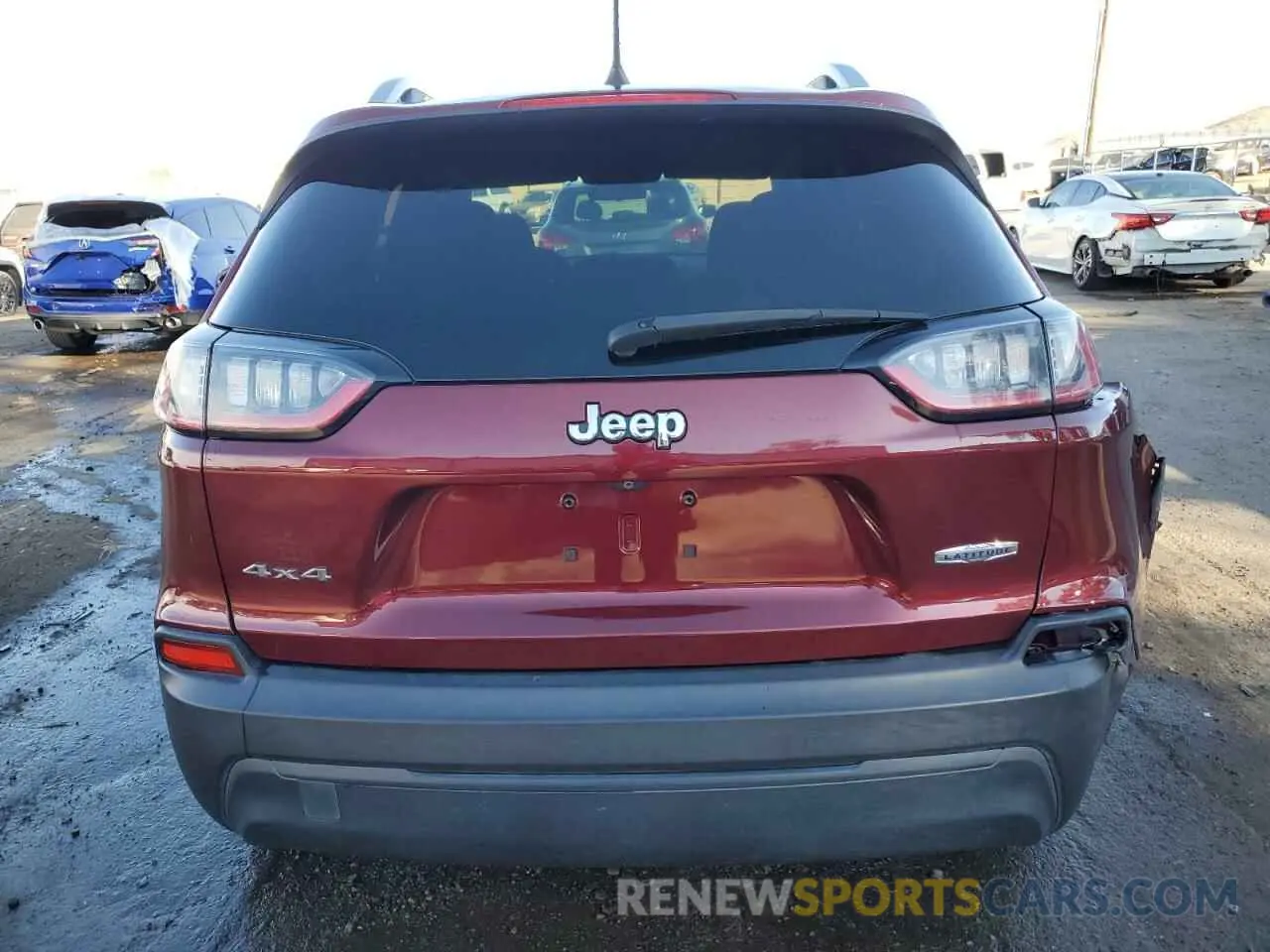 6 Photograph of a damaged car 1C4PJMCB0KD140030 JEEP GRAND CHER 2019