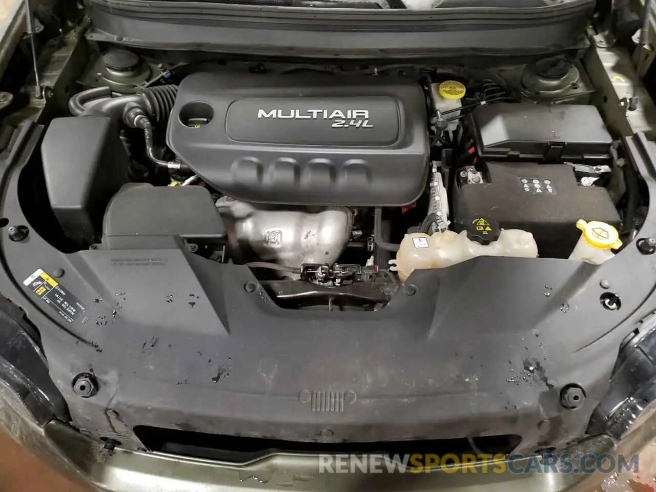 12 Photograph of a damaged car 1C4PJMCB0KD140738 JEEP GRAND CHER 2019